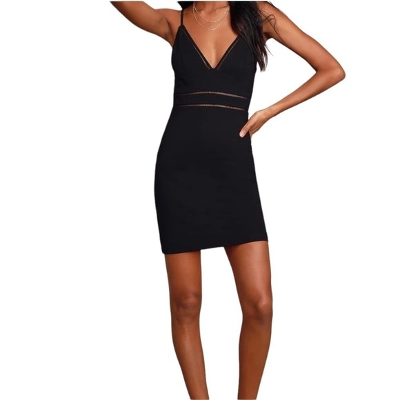 Lulu’s - NWT Cocktails & Confidence  Black Crochet Bodycon Mini Dress Sz Small - Picture 2 of 8